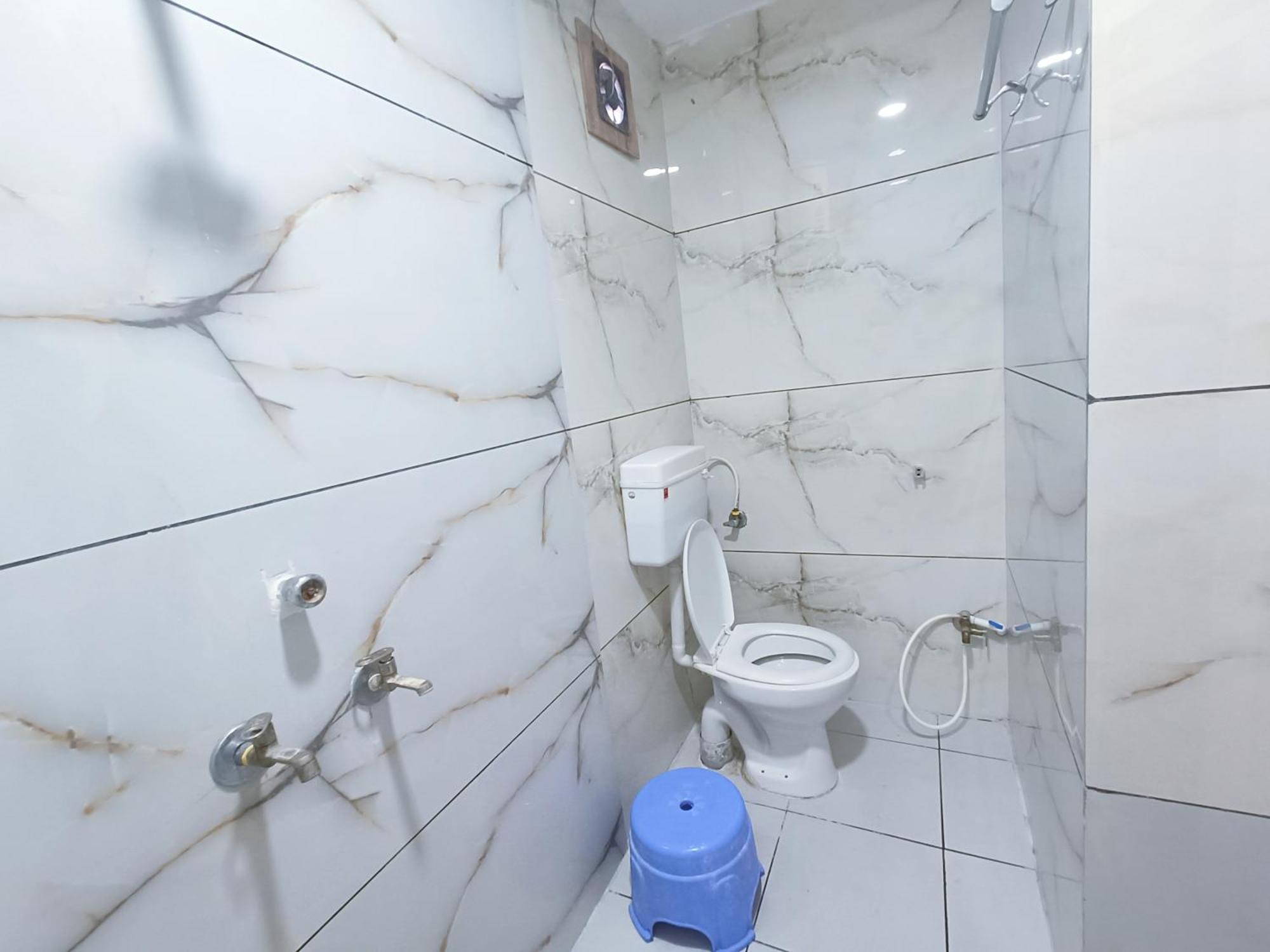 Ginger Hotels Ujjain Tower Kshipra Inn-Family Stay Airconditioned Hotel Ngoại thất bức ảnh
